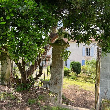 Le Loriot Bed and Breakfast Champagne-et-Fontaine Eksteriør billede
